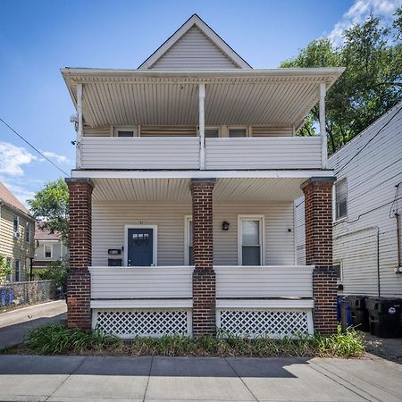 Ferienwohnung Mid-Century Modern Retreat In Little Italy Cleveland Exterior foto