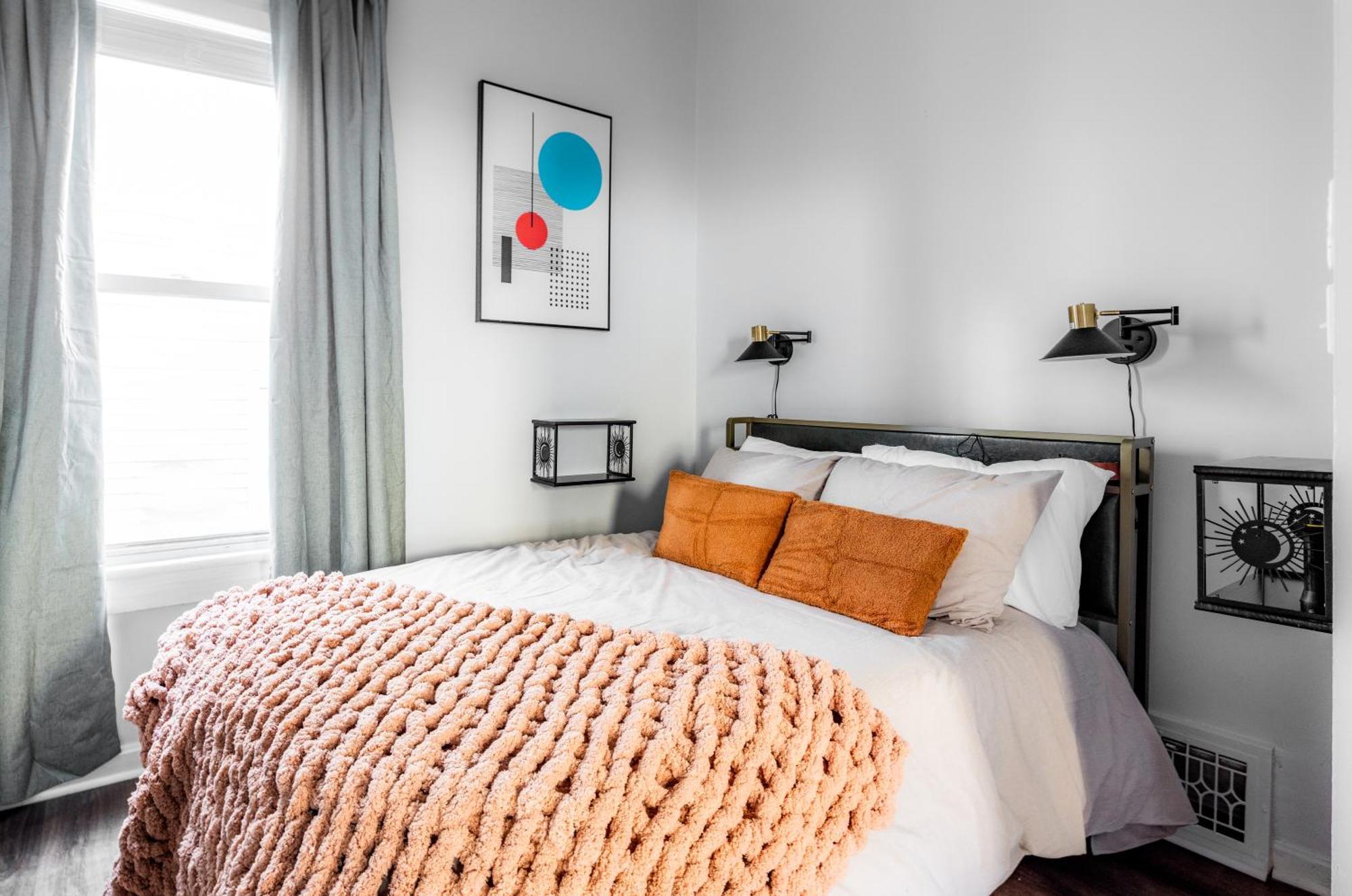 Ferienwohnung Mid-Century Modern Retreat In Little Italy Cleveland Exterior foto