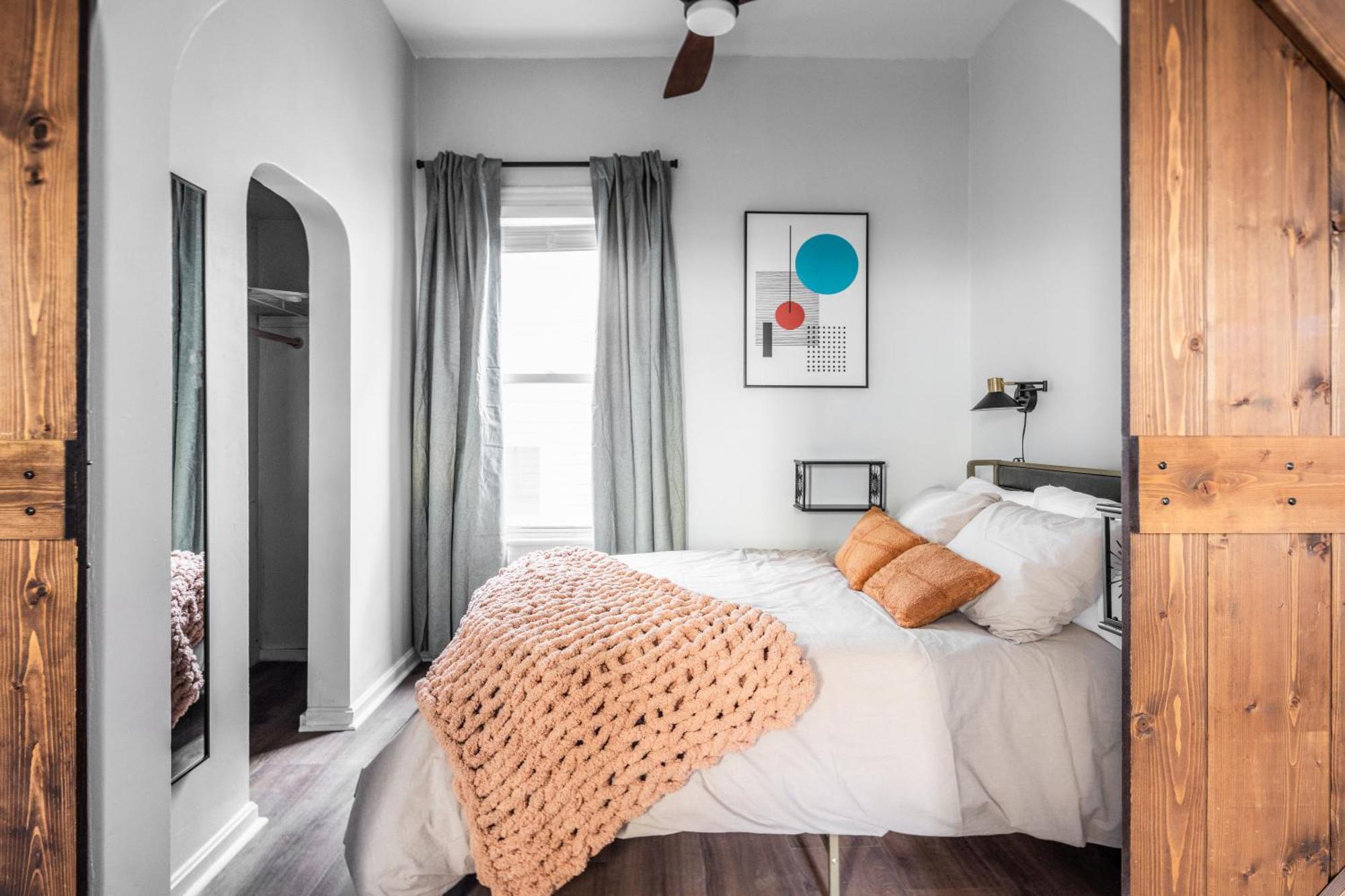 Ferienwohnung Mid-Century Modern Retreat In Little Italy Cleveland Exterior foto