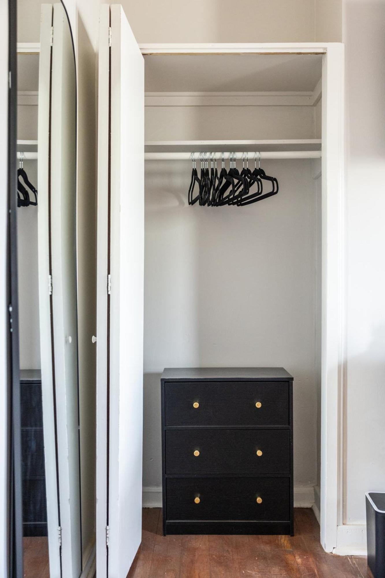 Ferienwohnung Mid-Century Modern Retreat In Little Italy Cleveland Exterior foto